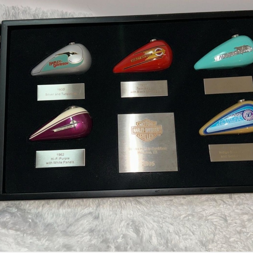 Harley-Davidson Collectible Tank Set
